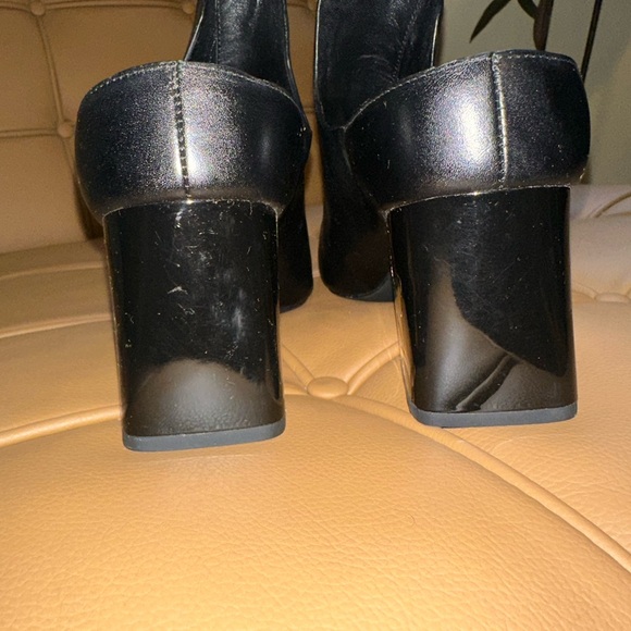 Tory Burch, Vintage Block Heel, Gold Logo, Open-toe Bootie, Sz 9, EEUC - Picture 10 of 12